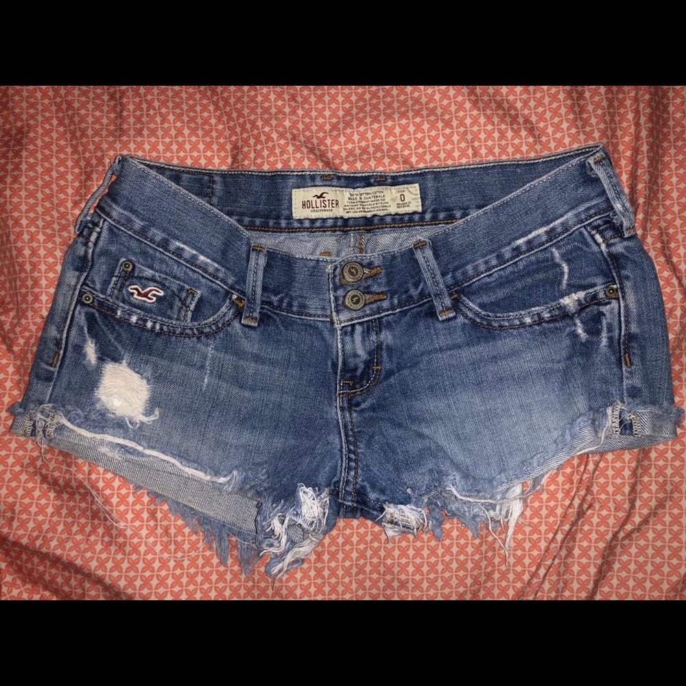 Women’s Hollister shorts